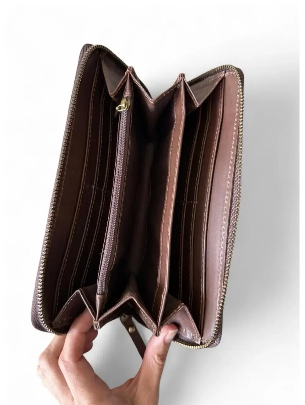 Montana Hudson Genuine Leather Zip Around Wallet Handcrafted